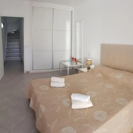 Bungalow Club Atlantis Apartment *